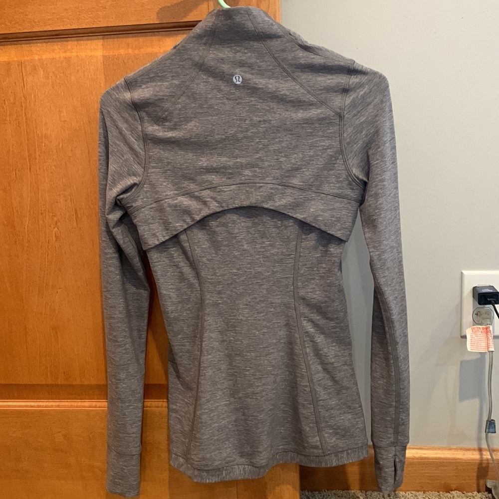 Lululemon Pullover/Half Zip Jacket With Thumb Hol… - image 2